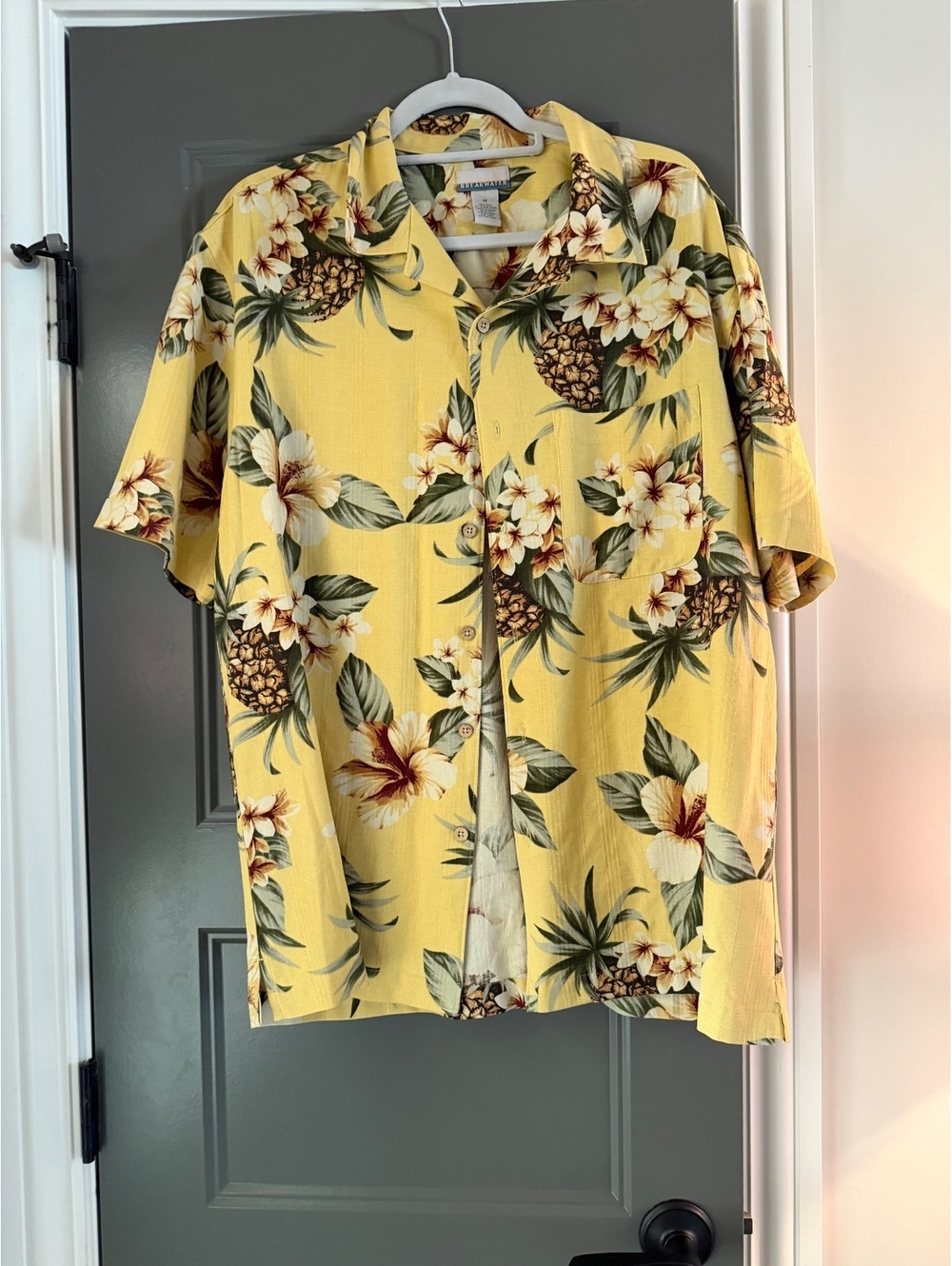 Breakwater Men's Hawaiian Shirt Yellow Pineapple Floral Print Size L